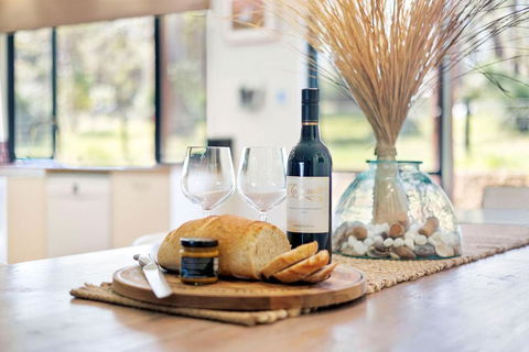 Redgum Treehouse - Outstanding Luxury In The Heart Of Wine Country And Minutes From The Beaches - Tourism Brisbane 3