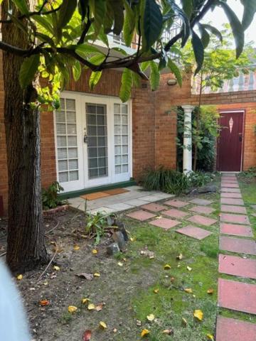 Regents Gate 53 - Brisbane Tourism 0