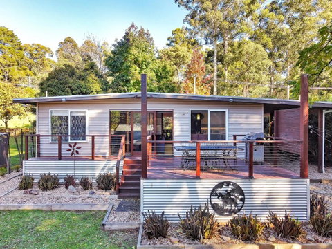 Ren Basera - Brisbane Tourism 0