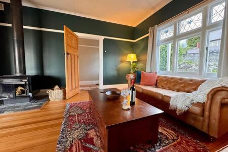 Renovated Cottage Near Cataract Gorge Launceston - Tourism Brisbane 0