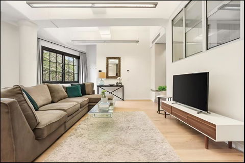 Renovated Warehouse Conversion In Heart Of Sydney - Tourism Brisbane 1