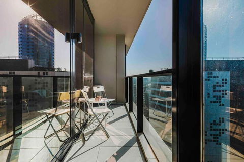 Resort Lifestyle Urban Apt - Pool, Gym, Sauna - Tourism Brisbane 1