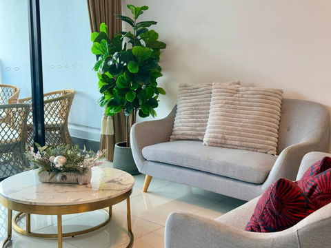 Resort-Style Apartment Near Harbour Town - Brisbane Tourism 0