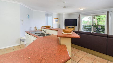 Resort Style Unit Across From The Water - Brisbane Tourism 2