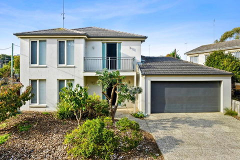 Retreat On Gairloch I Geelong River Hideaway - Brisbane 4u 0