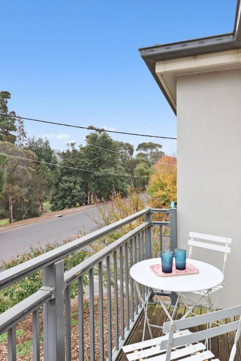 Retreat On Gairloch I Geelong River Hideaway - Brisbane 4u 2