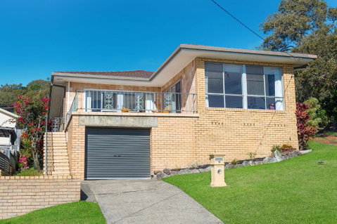 Retro Beach House - Brisbane Tourism 1