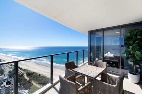 Rhapsody Stunning Ocean Views Apartment - CoastHM - Tourism Brisbane 2