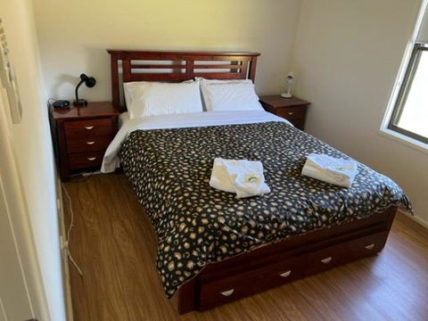 RIVER DOWNS COTTAGE - Tourism Brisbane 0