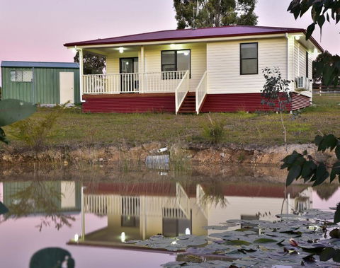 RIVER DOWNS COTTAGE - Tourism Brisbane 3