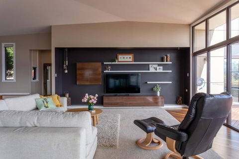River Haven Serene Spacious With River Views - Tourism Brisbane 2