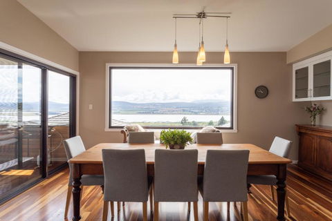 River Haven Serene Spacious With River Views - Tourism Brisbane 1
