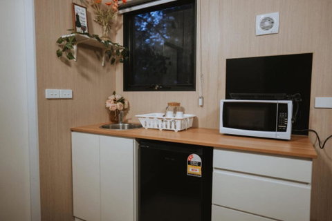River Oasis Tiny House By Tiny Away - Brisbane Tourism 3
