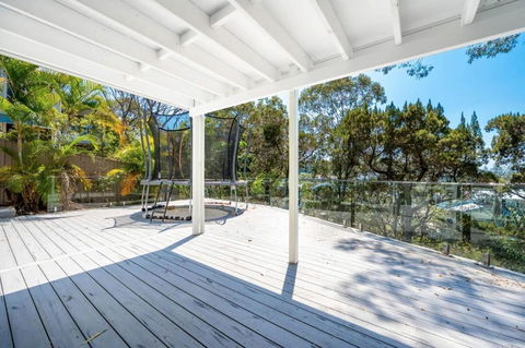 Riverfront Oasis Serene 1BRM Retreat - Tourism Brisbane 0