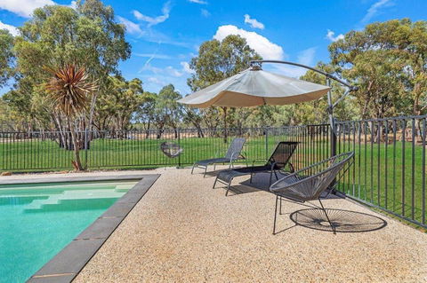 Riverlyne - Riverfront Holiday Home - Tourism Brisbane 1