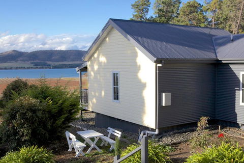 Riversdale Estate Cottages - Tourism Brisbane 3