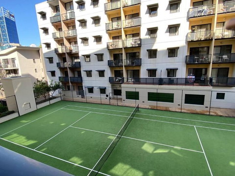 RIVERSIDE CITY VIEW PARKING NETFLIX WIFI WINE FREE - Brisbane Tourism 3