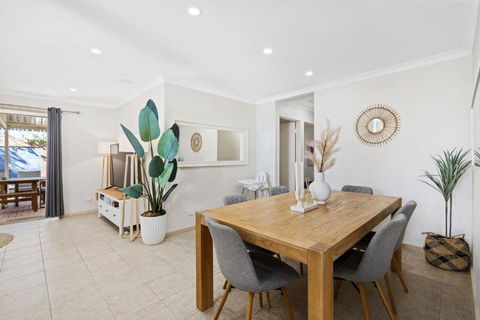 Rivervale Family Retreat - Tourism Brisbane 0