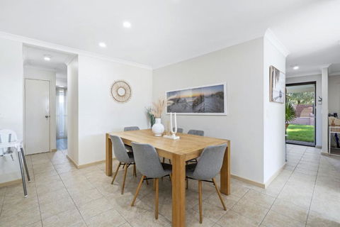 Rivervale Family Retreat - Tourism Brisbane 3
