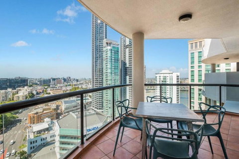 Riverview 2B2B Apt In CBD W/parking, Pool, Gym - Tourism Brisbane 3