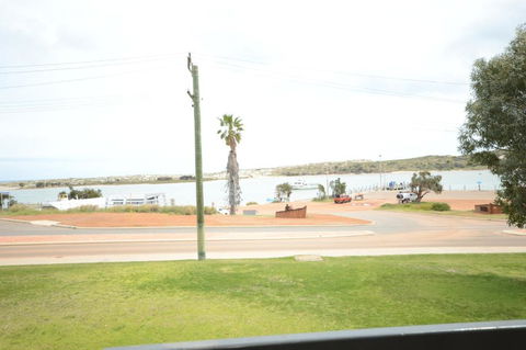 Riverview Holiday Apartment 10 - Kalbarri WA - Tourism Brisbane 0