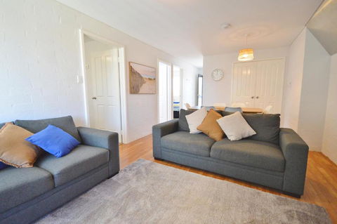 Riverview Holiday Apartment 102 - Kalbarri, WA - Tourism Brisbane 2