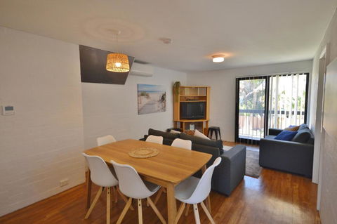 Riverview Holiday Apartment 102 - Kalbarri, WA - Tourism Brisbane 1