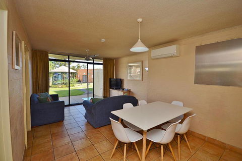 Riverview Holiday Apartment 47 - Kalbarri, WA - Tourism Brisbane 3