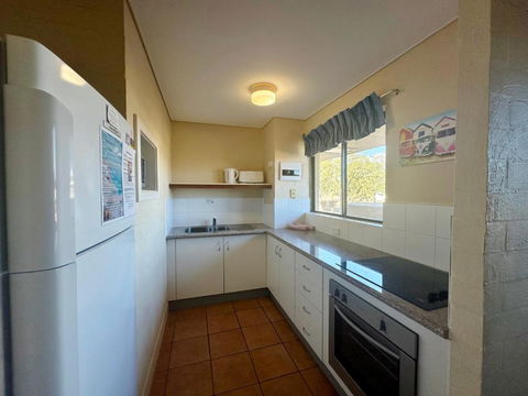 Riverview Holiday Apartment 53 - Kalbarri WA - Tourism Brisbane 1