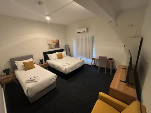 Riverwood Hotel - Adults Only - Tourism Brisbane 0