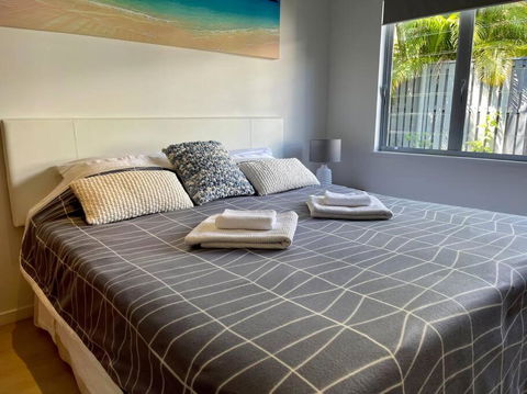 Relax At Trinity Beach Getaway, Blue Lagoon, Trinity Beach - Tourism Brisbane 0