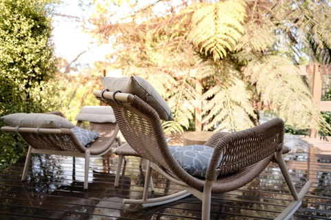 Romantic Garden Cottage With Home Cinema - Brisbane 4u 2