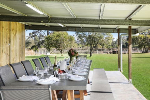 Roads End With Games Barn Ponies Alfresco Dining - Tourism Brisbane 2