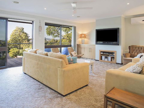Roanjoka Dromana - Brisbane Tourism 1