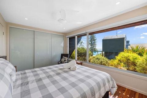 Rock Ledge - Tourism Brisbane 3