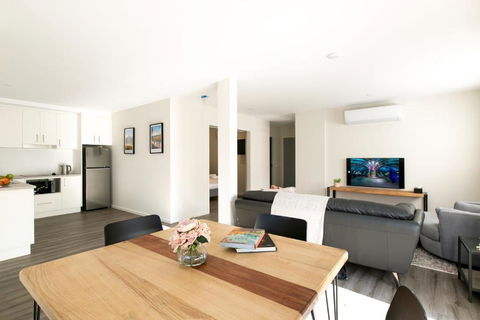 Rocky Valley Luxury Apartments - Tourism Brisbane 0