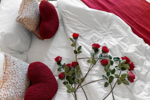 Romantic Retreat With Garden - Brisbane Tourism 3