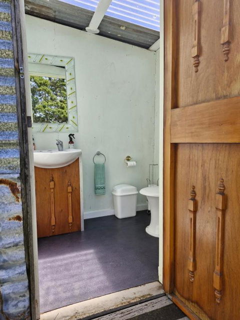 Romantic Stay By Historic Church On Wine Route - Tourism Brisbane 3