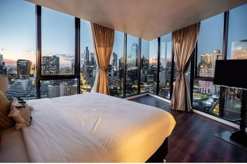 Rome Sky Villa - Brisbane Tourism 0