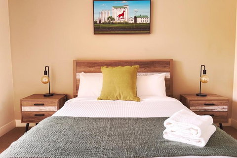 Rooftops On Henrycentre Of West End Cafes - Tourism Brisbane 0