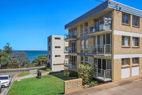 Rosalie Unit 1, 4 Margaret St, Kings Beach - Tourism Brisbane 0