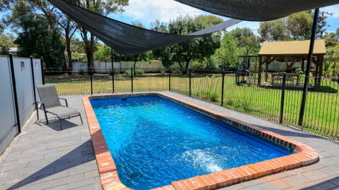 Rose City Motor Inn - Brisbane Tourism 2