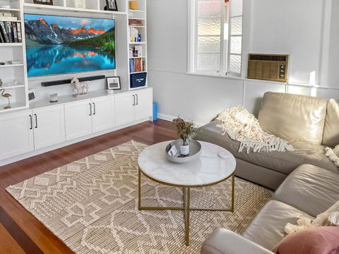 Rose Cottage - Brisbane Tourism 1