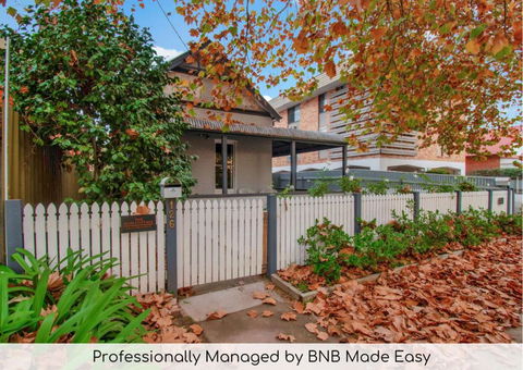 Rose Cottage - Stroll To CBD, Leafy Setting - Tourism Brisbane 0