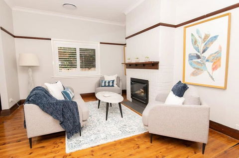 Rose Hill On Hamer, 1940s Charming Cottage Near Cook Park - Brisbane Tourism 2