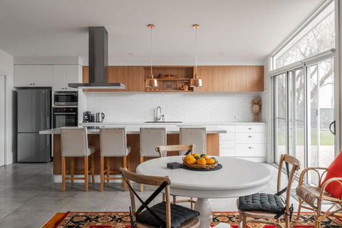 Rose Villa Heritage Home With Parking & WiFi - Tourism Brisbane 0