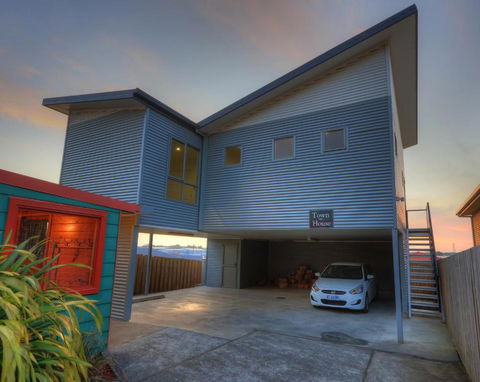 Rosebank Cottage Collection - Brisbane Tourism 2
