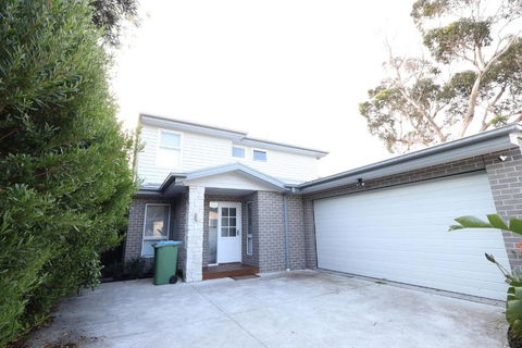 Rosebud Lovely House 2 - Mornington Peninsula 4 BR 3 Bath 2 Story Holiday House - BBQ - Beach - Hot Spring - Tourism Brisbane 1