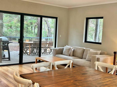 Rosella - Bushland Hideaway - Tourism Brisbane 0