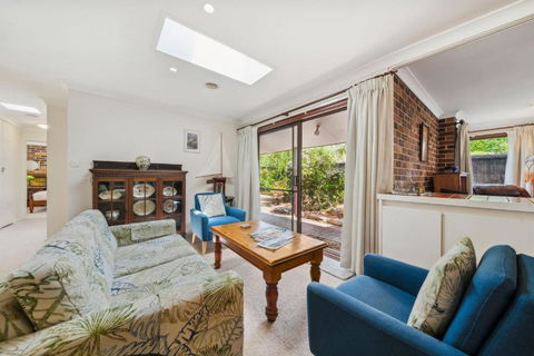 Rosella Retreat - Tourism Brisbane 3